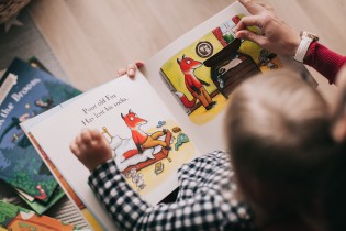 5 World Book Day inspired kids party themes